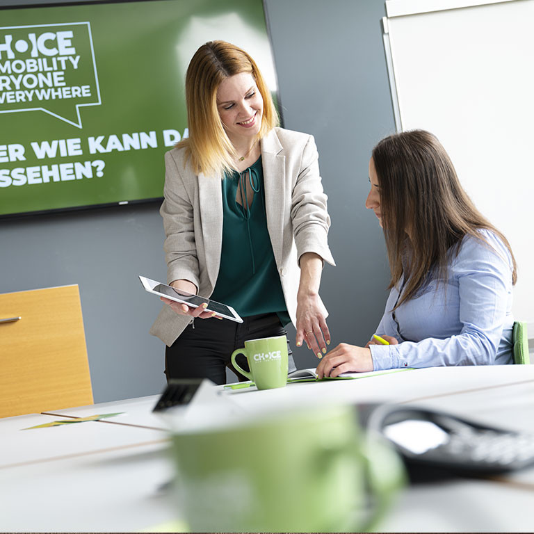 Zwei Frauen im Training der Choice Mobilitätsakademie